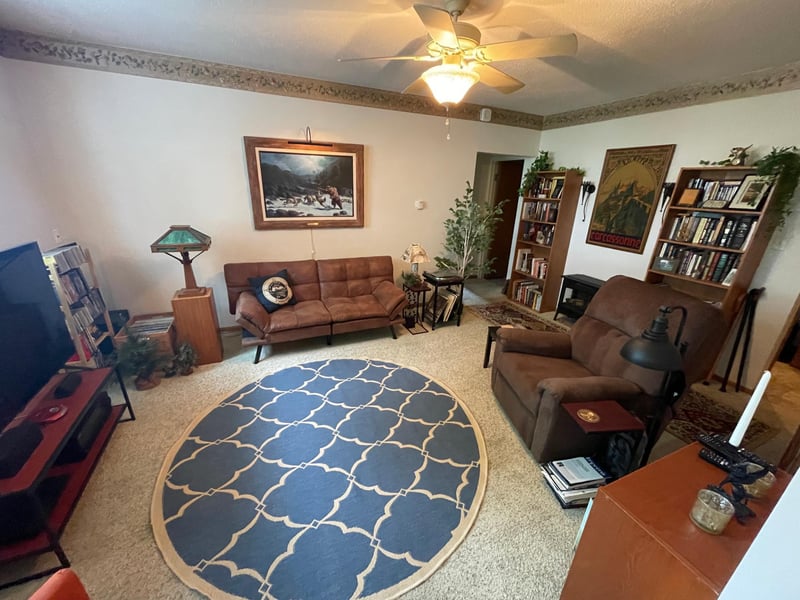 323 N German St #2B, New Ulm, MN 56073