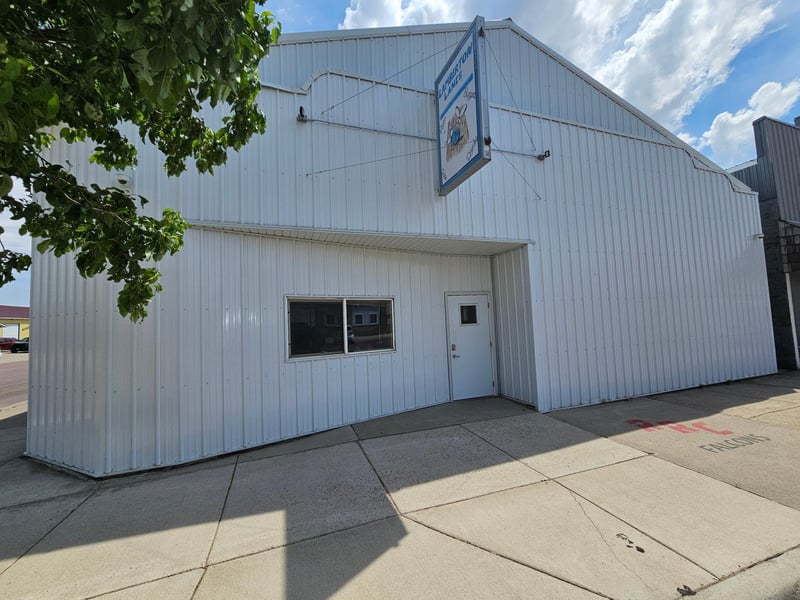 101 S Main St, Lamberton, MN 56152