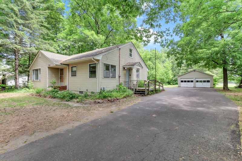 1180 Main St S, Pine City, MN 55063