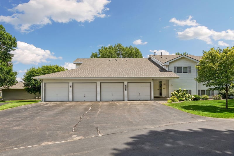 6210 Magda Dr #A, Maple Grove, MN 55369