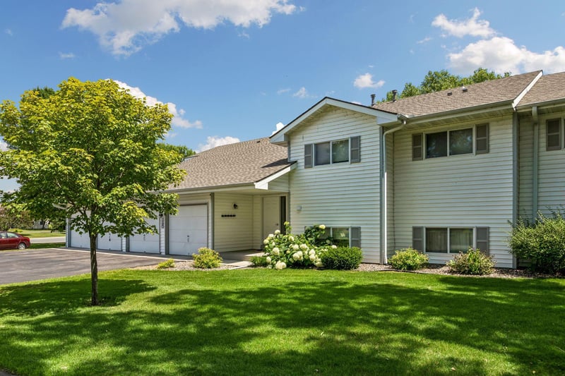 6210 Magda Dr #A, Maple Grove, MN 55369