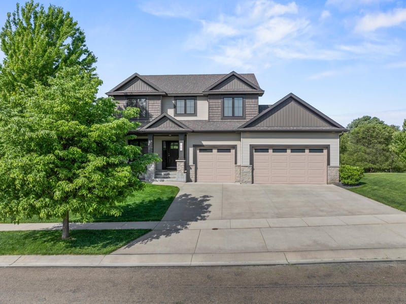 1965 Kerry Dr NE, Rochester, MN 55906