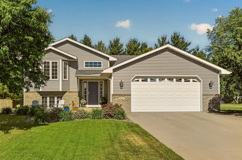 405 11th Ave NW, Dodge Center, MN 55927