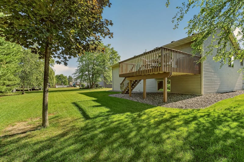 405 11th Ave NW, Dodge Center, MN 55927