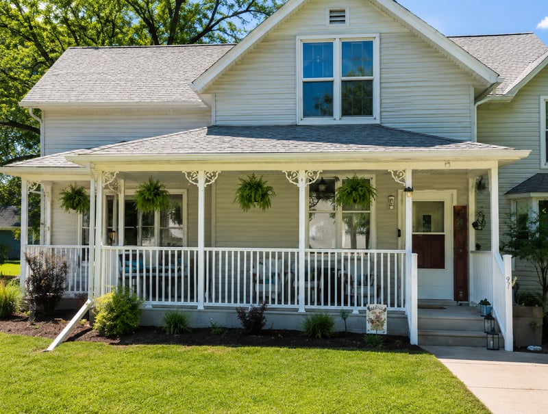 40 Spring St, Kenyon, MN 55946