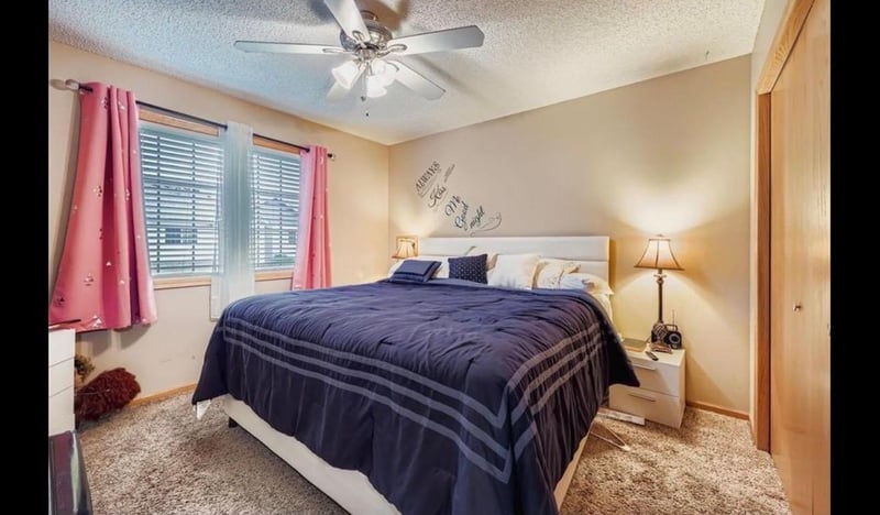 179 Stallion Ln, Lino Lakes, MN 55014