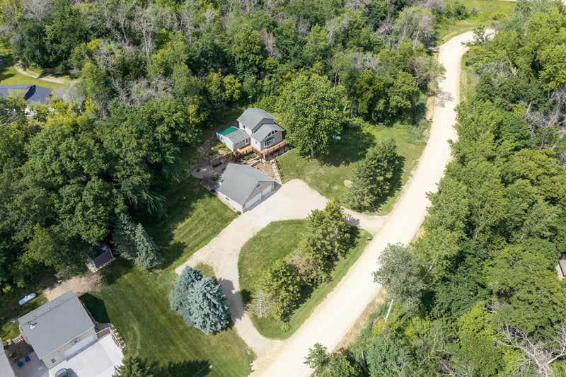 15771 Sherwood Trl, Zumbrota, MN 55992