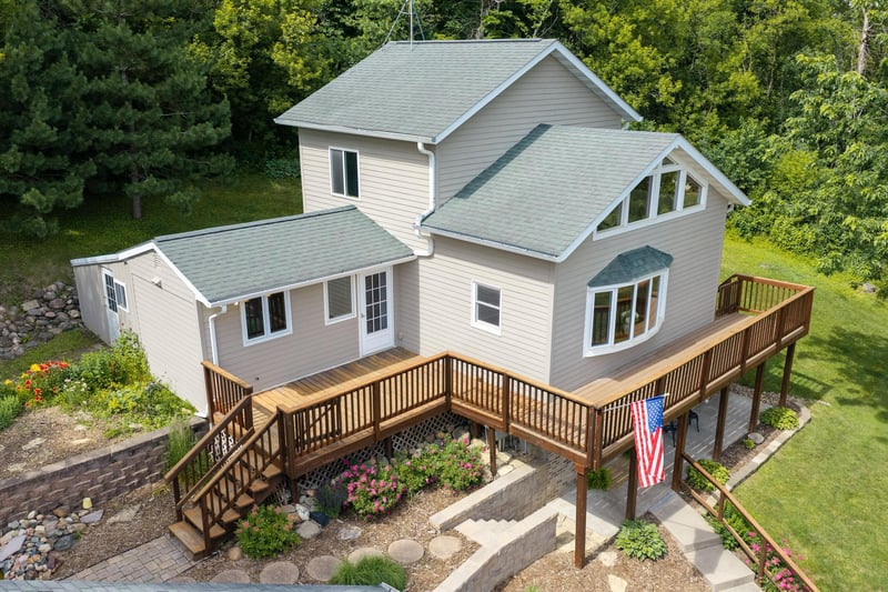 15771 Sherwood Trl, Zumbrota, MN 55992