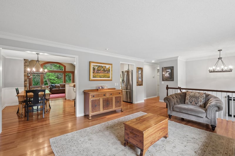 5421 Tracy Lynn Ter, Minnetonka, MN 55345