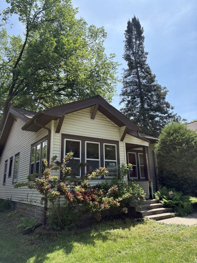 4617 Columbus Ave, Minneapolis, MN 55407