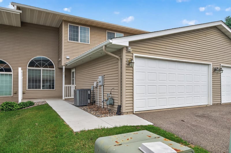 1123 Ridgestone Pl, Buffalo, MN 55313