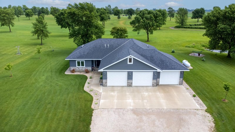 55536 County Road 38, Buffalo Lake, MN 55314