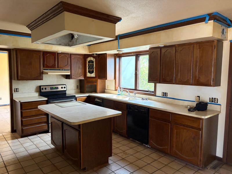 5505 Matterhorn Dr NE, Fridley, MN 55432