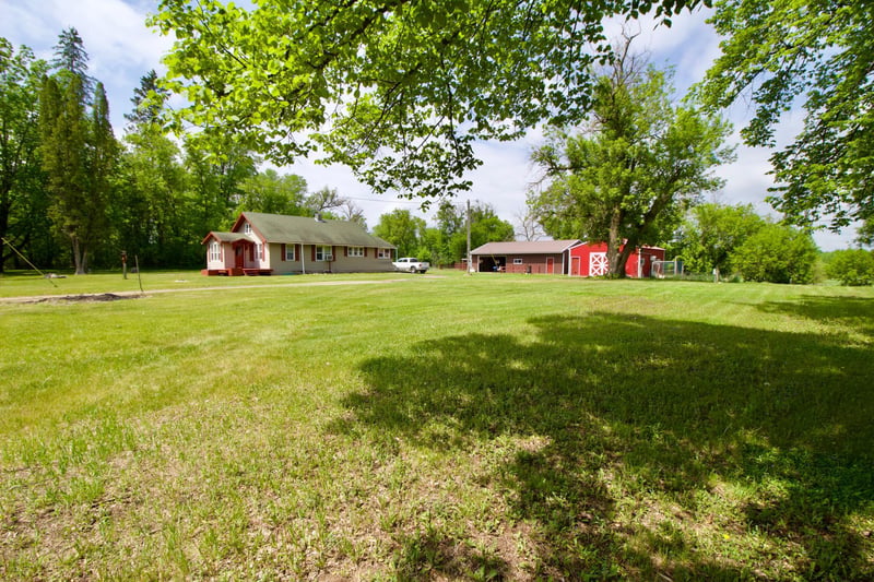 24696 160th St, Staples, MN 56479