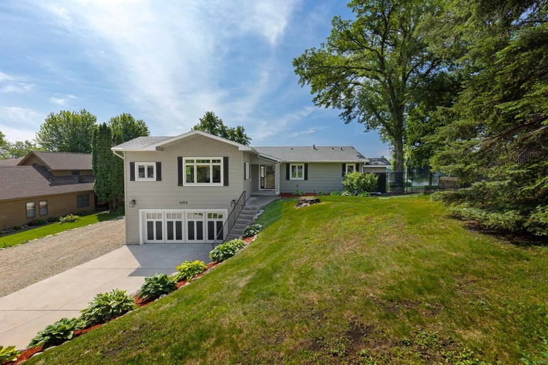 4372 Channel Rd, Spring Park, MN 55384