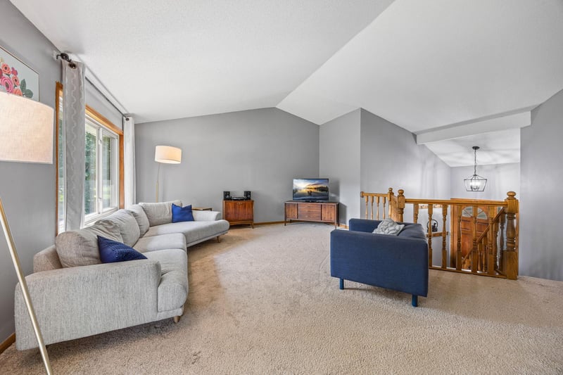 8455 174th St W, Lakeville, MN 55044