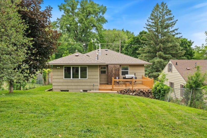 549 E Rose St, Owatonna, MN 55060
