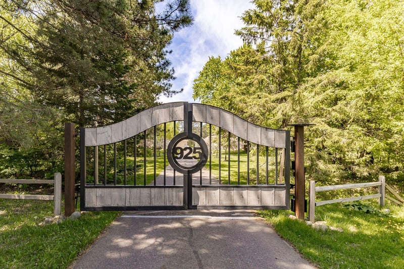 925 14th St, Cloquet, MN 55720