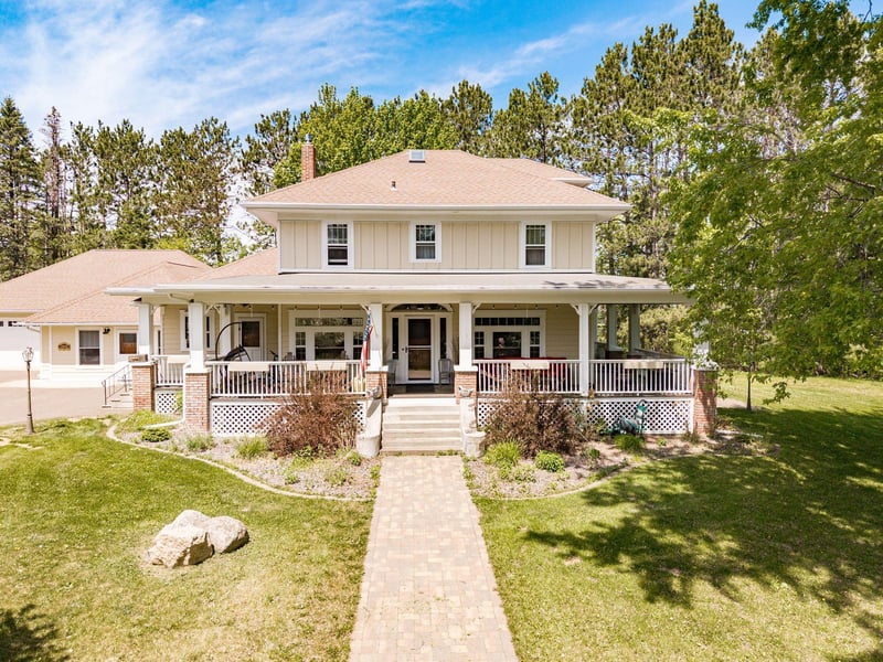 925 14th St, Cloquet, MN 55720