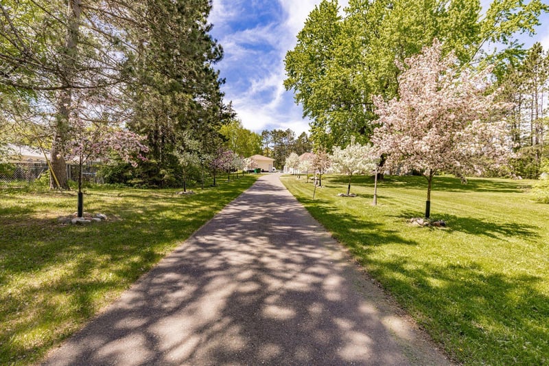925 14th St, Cloquet, MN 55720