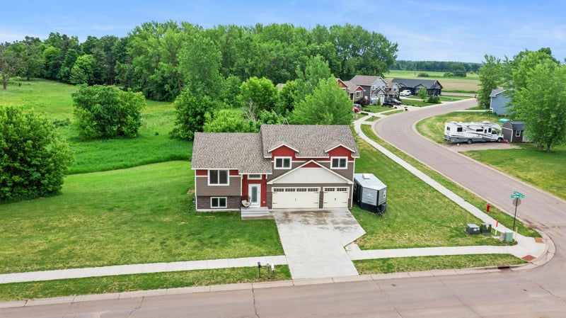 840 Highview Loop SE, Pine City, MN 55063