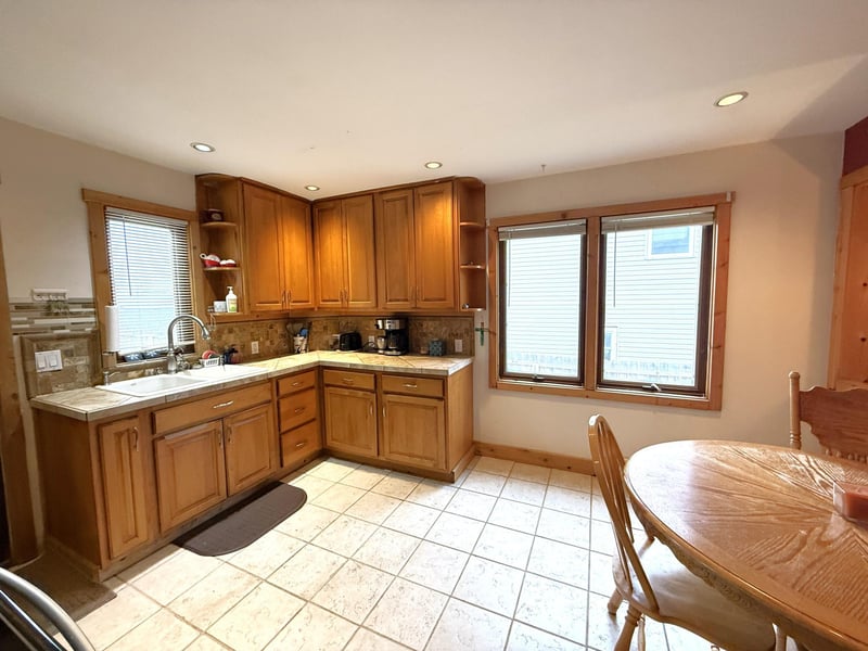 37 E Boundary St E, Ely, MN 55731