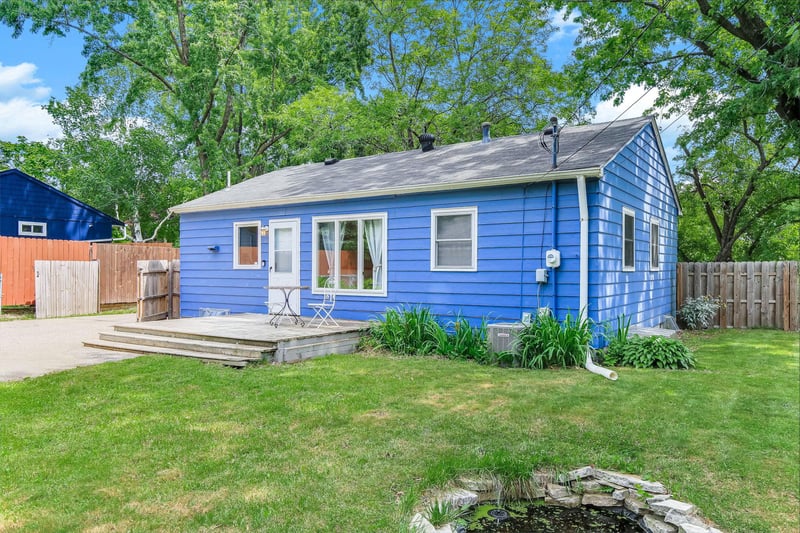 5895 Quebec Ave N, Crystal, MN 55428