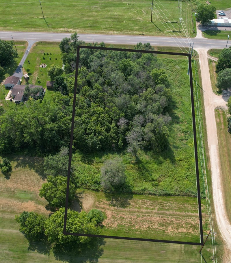 3114 11th St NE, Austin, MN 55912