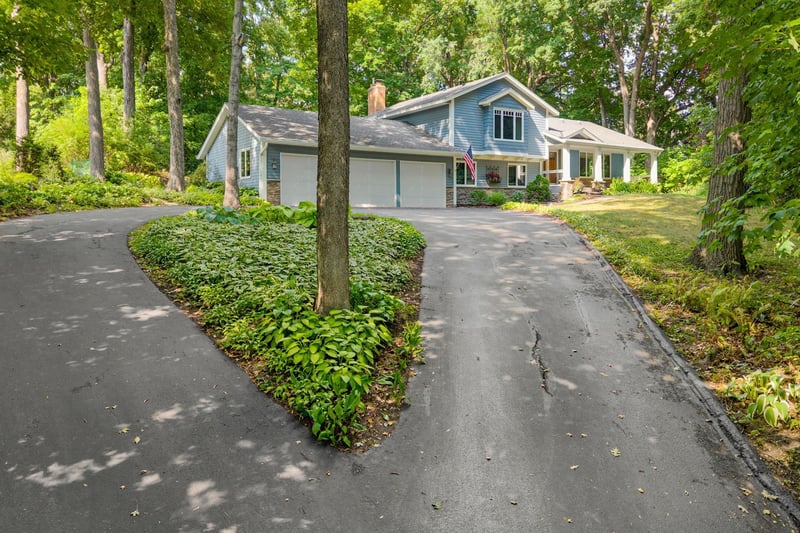 3116 Old County Road 15, Minnetonka Beach, MN 55391