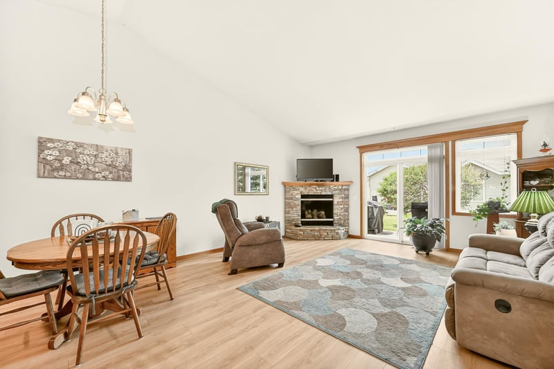 4207 Redhawk Dr SE, Rochester, MN 55904