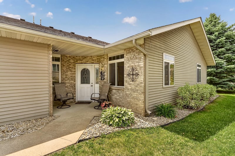 4207 Redhawk Dr SE, Rochester, MN 55904