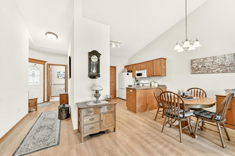 4207 Redhawk Dr SE, Rochester, MN 55904