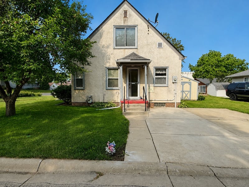 201 2nd St SW, New Prague, MN 56071