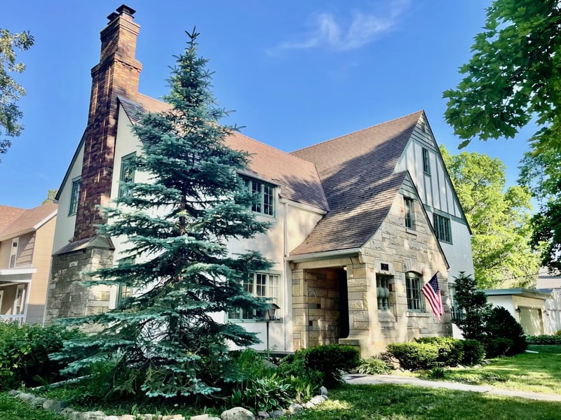 810 3rd St NW, Austin, MN 55912