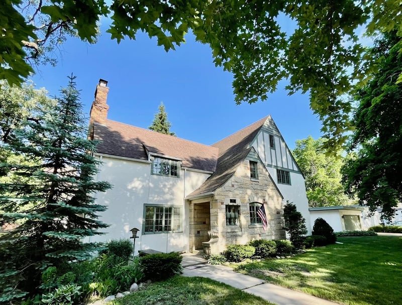 810 3rd St NW, Austin, MN 55912