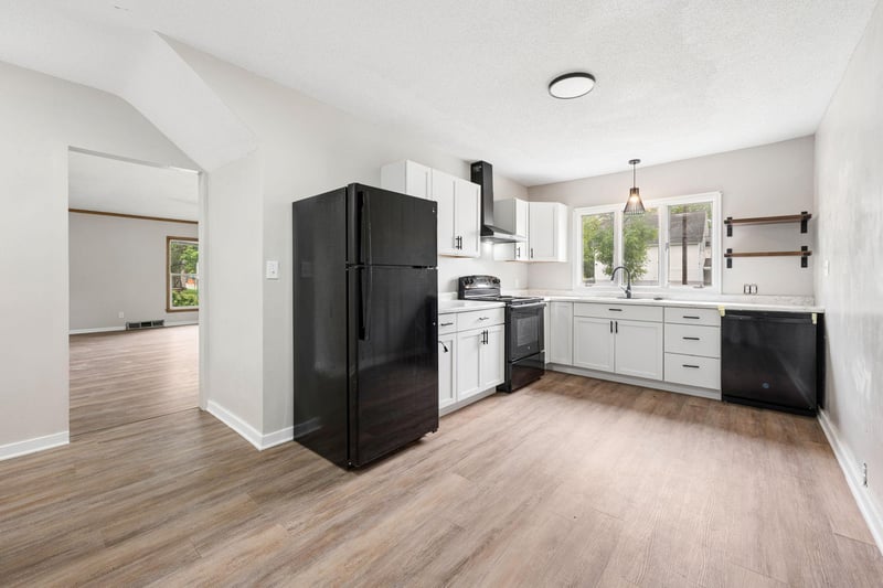 704 8th Ave S, Saint Cloud, MN 56301