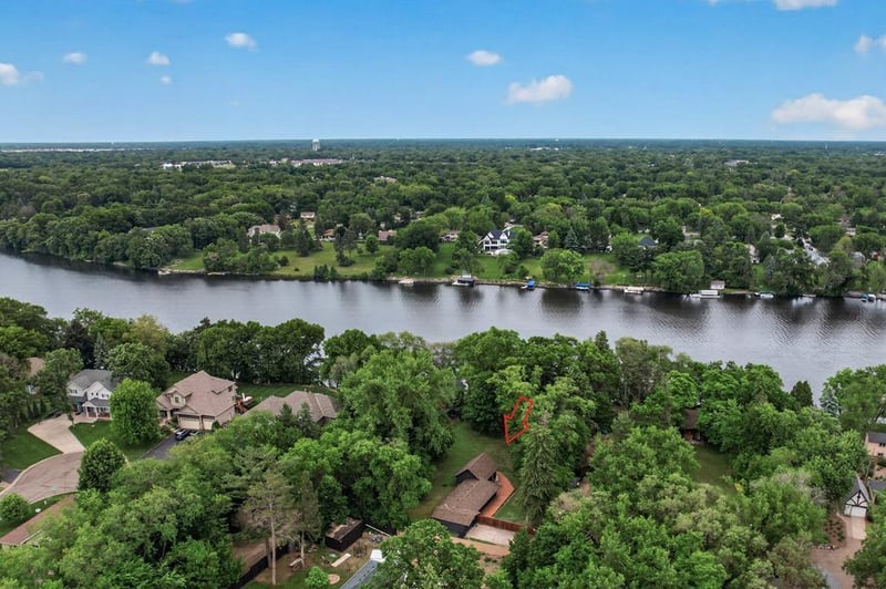 11138 W River Rd, Champlin, MN 55316