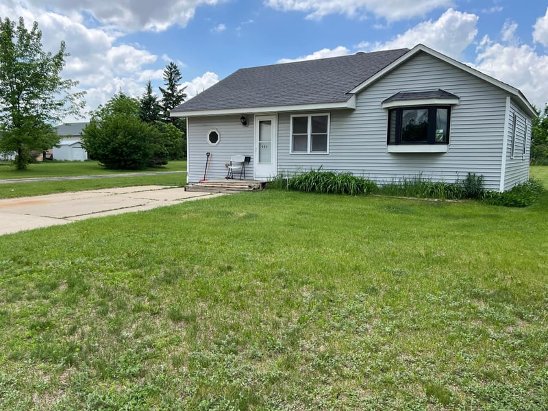 401 4th St NW, Wadena, MN 56482