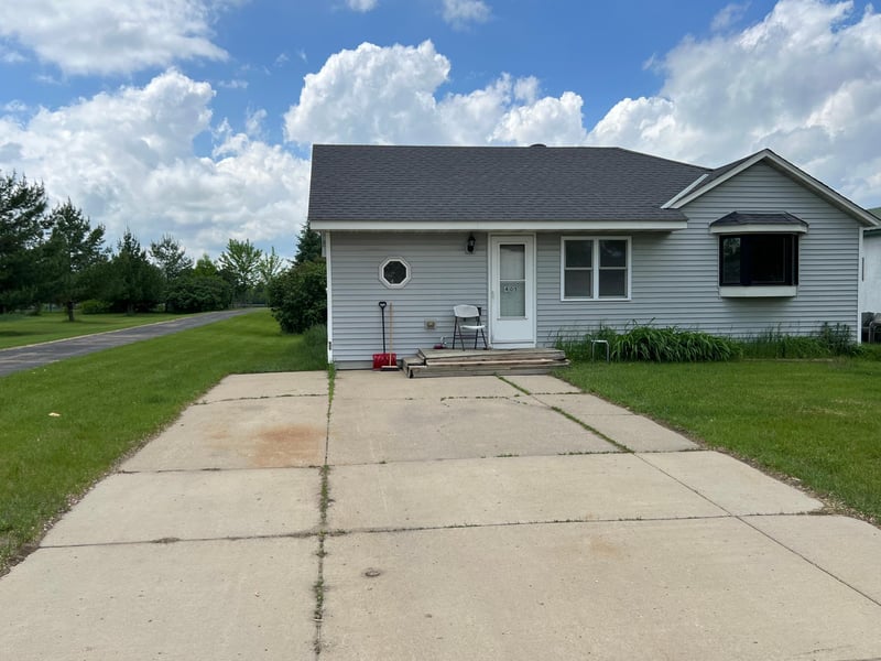 401 4th St NW, Wadena, MN 56482