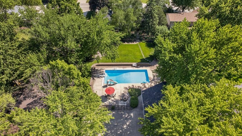 804 6th St NW, Kasson, MN 55944