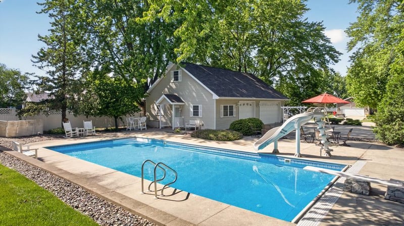 804 6th St NW, Kasson, MN 55944