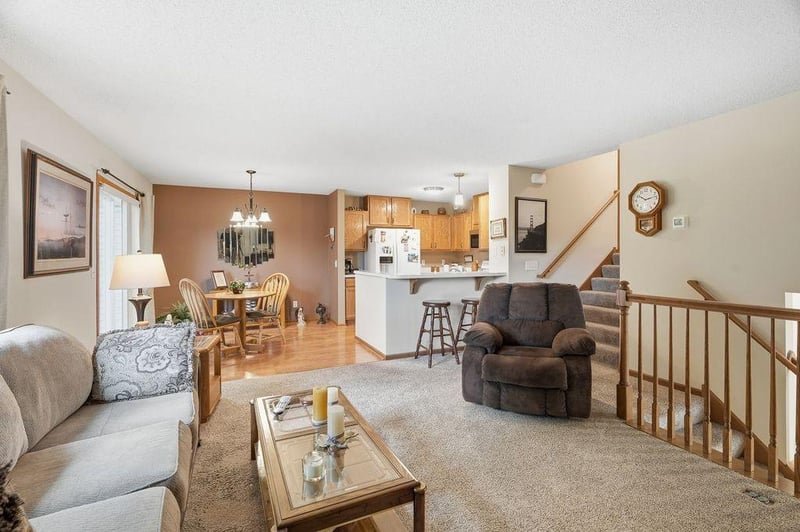 6435 157th St W, Apple Valley, MN 55124
