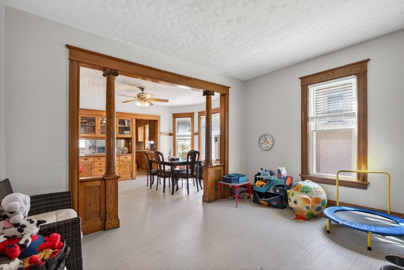 30233025 Cedar Ave S, Minneapolis, MN 55407