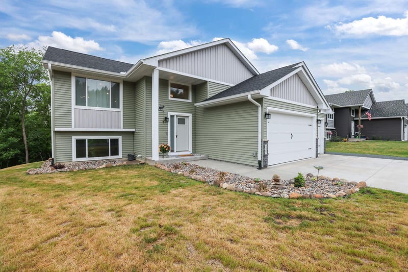 437 Woodale Ave, Saint Croix Falls, WI 54024