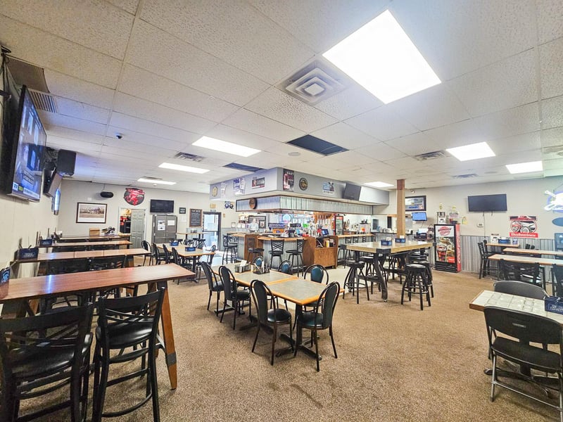 215 Broadway Ave N, Saint Hilaire, MN 56754