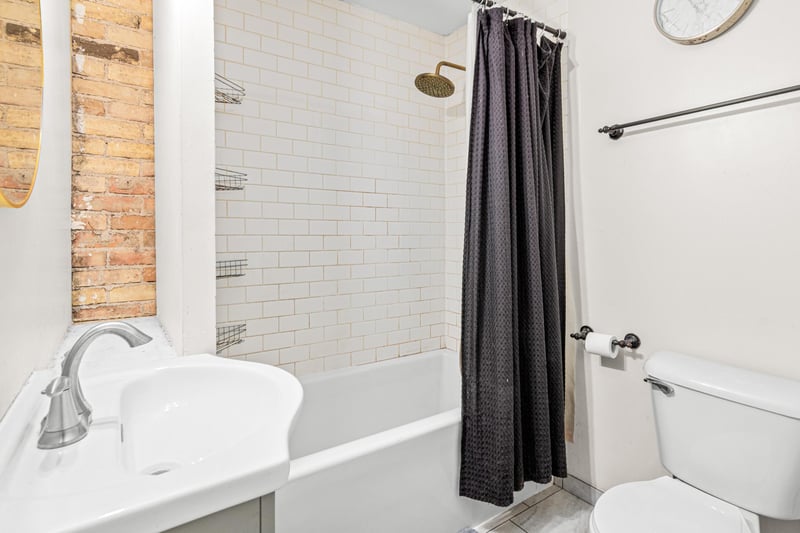 2827 Bryant Ave N #2, Minneapolis, MN 55411