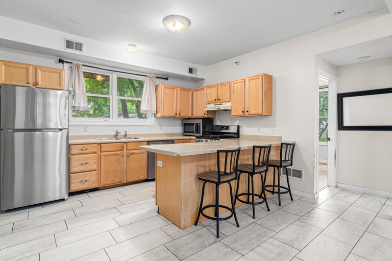 2827 Bryant Ave N #2, Minneapolis, MN 55411