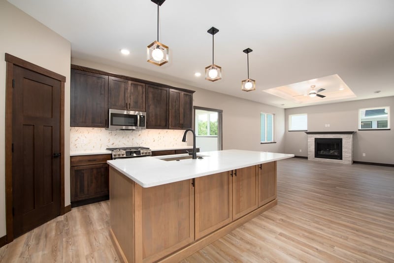 216 Dancing Waters Cir, Mankato, MN 56001