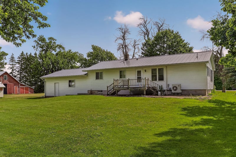 70525 State Highway 56, Hayfield, MN 55940