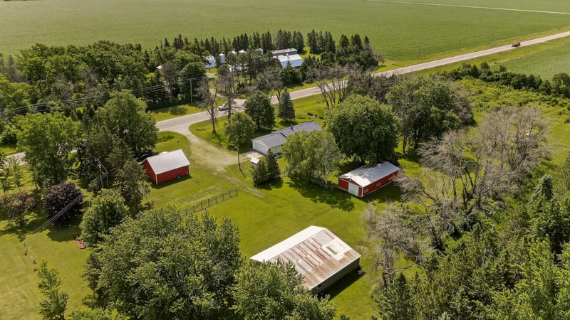 70525 State Highway 56, Hayfield, MN 55940
